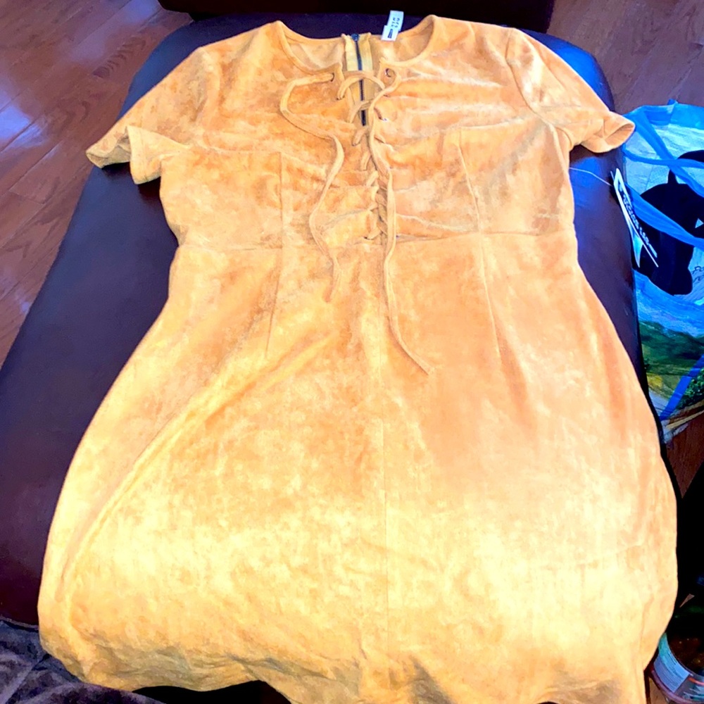 Free* with $50 purchase ๐ NWOT Design Labs Faux Micro Suede Dress - Picture 2 of 13
